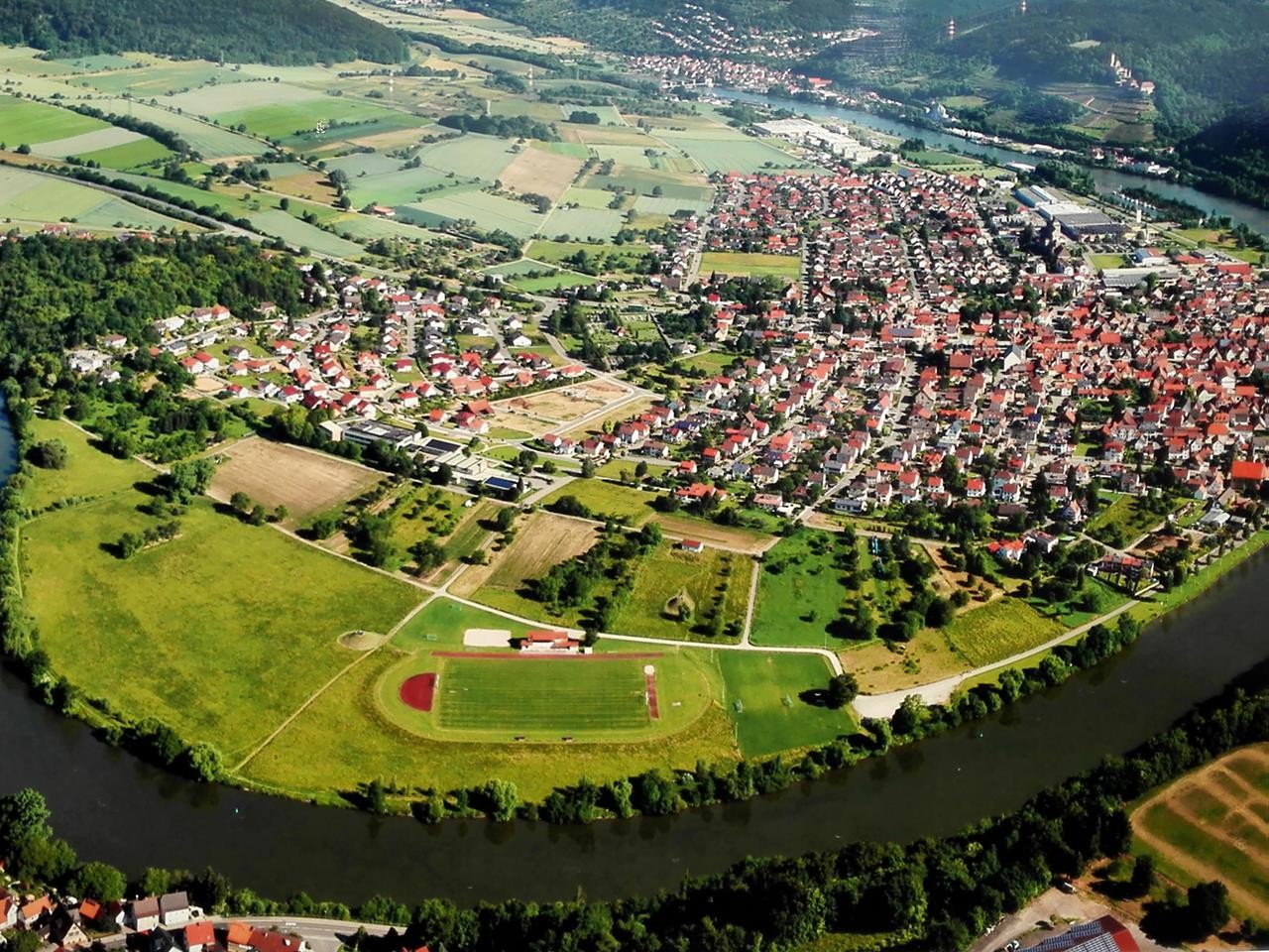 Haßmersheim liegt an einer Neckarschleife