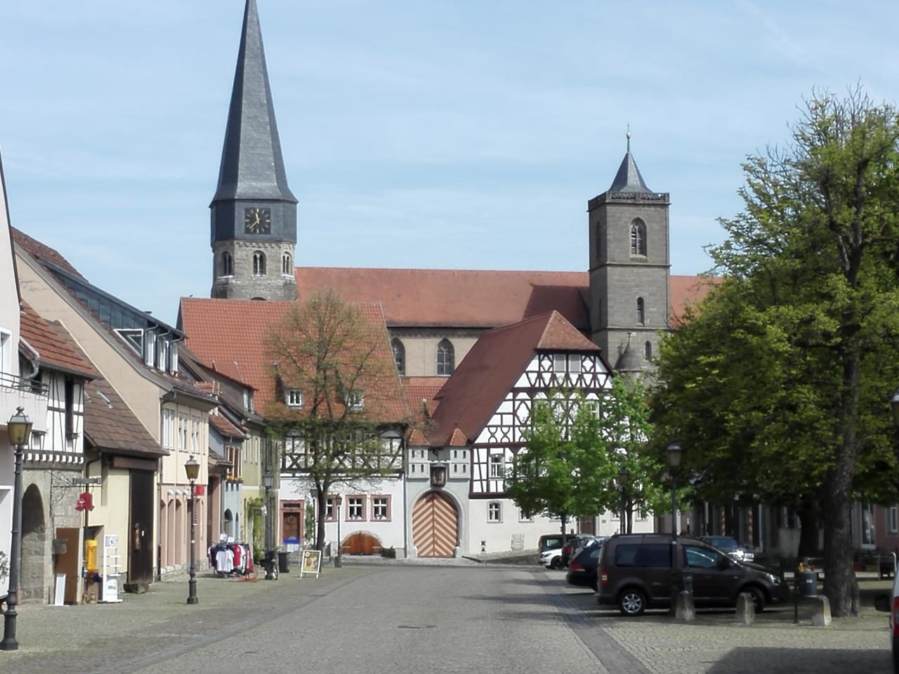 Der Anger von Münnerstadt mit der Stadtpfarrkirche Maria Magdalena