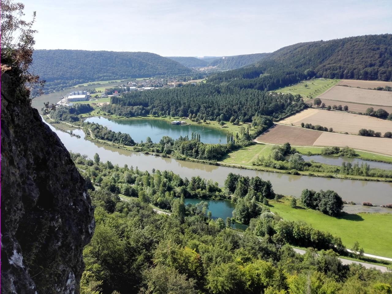 Blick vom Teufelsfelsen in das Altmühltal