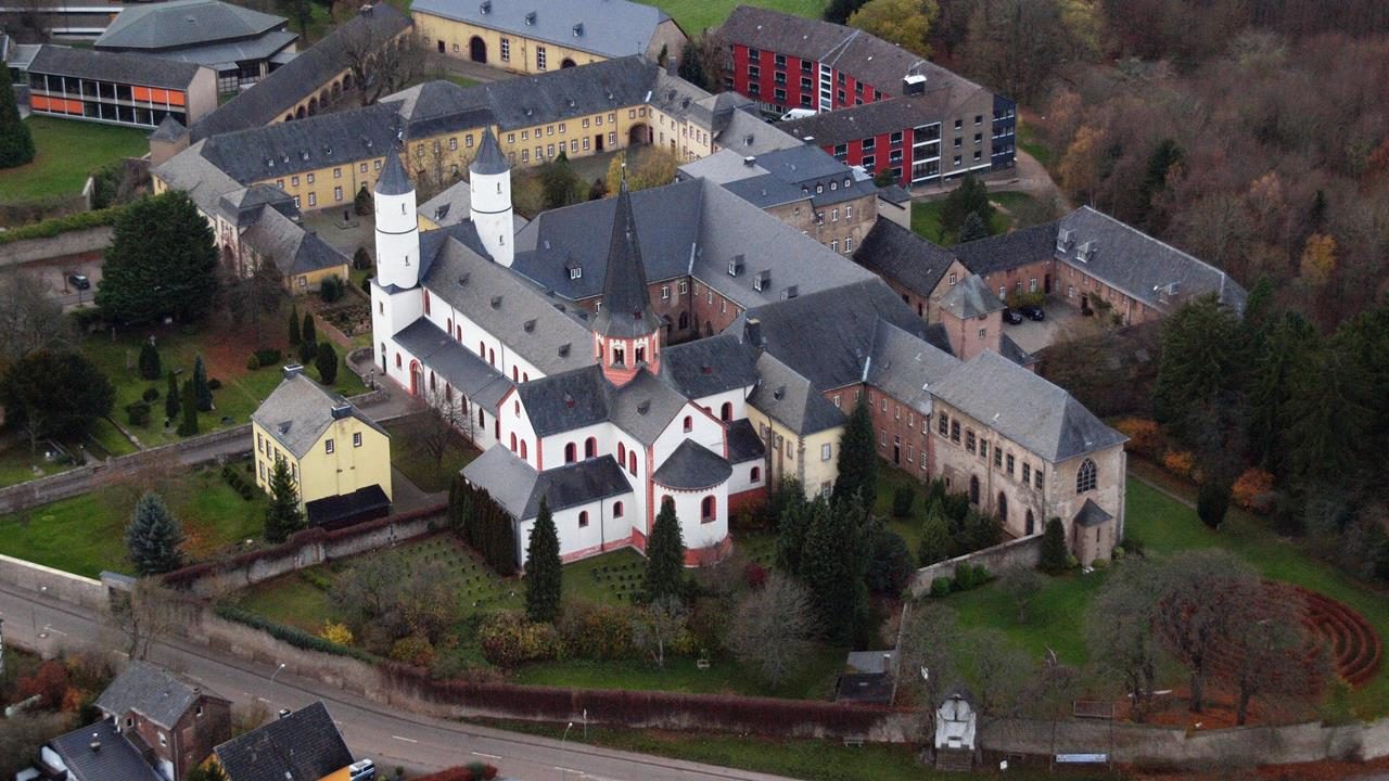 Rund um das Kloster Steinfeld