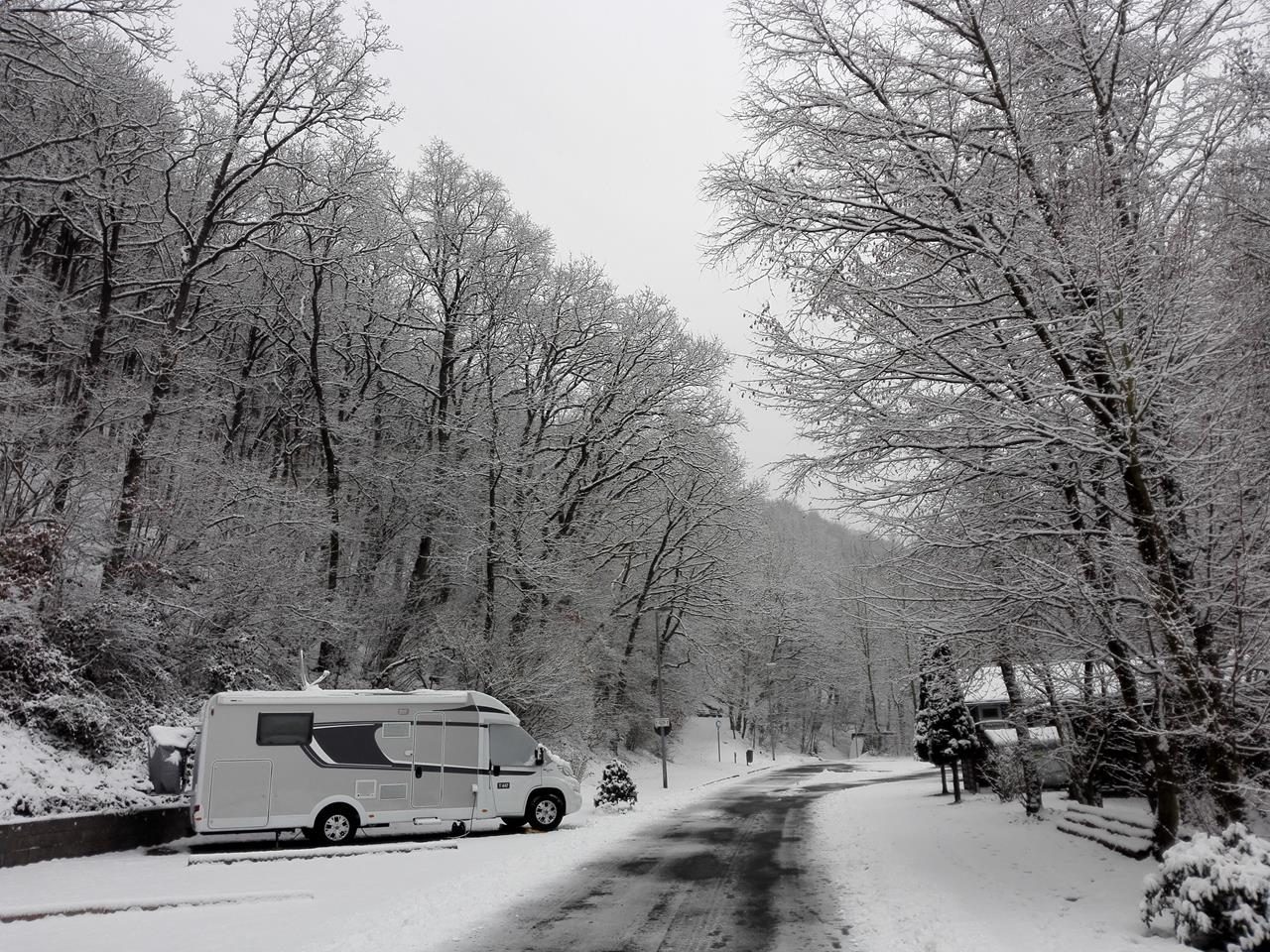 Schneeüberraschung in der Eifel