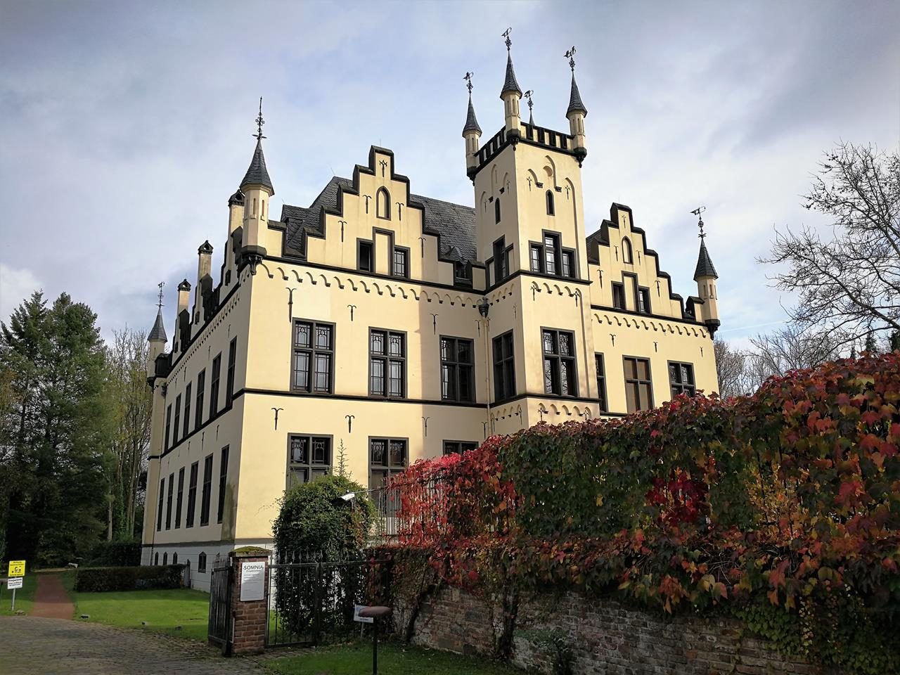 Vom Haus Horst zum Schloss Rheydt