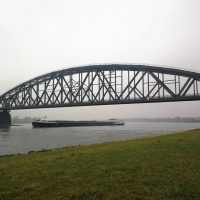 Am Rhein bei Duisburg-Baerl
