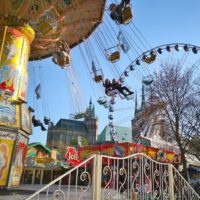 Rummel vor dem Erfurter Dom