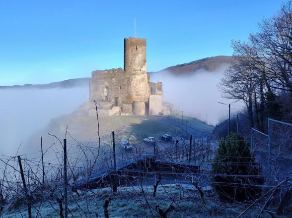 Aus dem Nebel in die Sonne